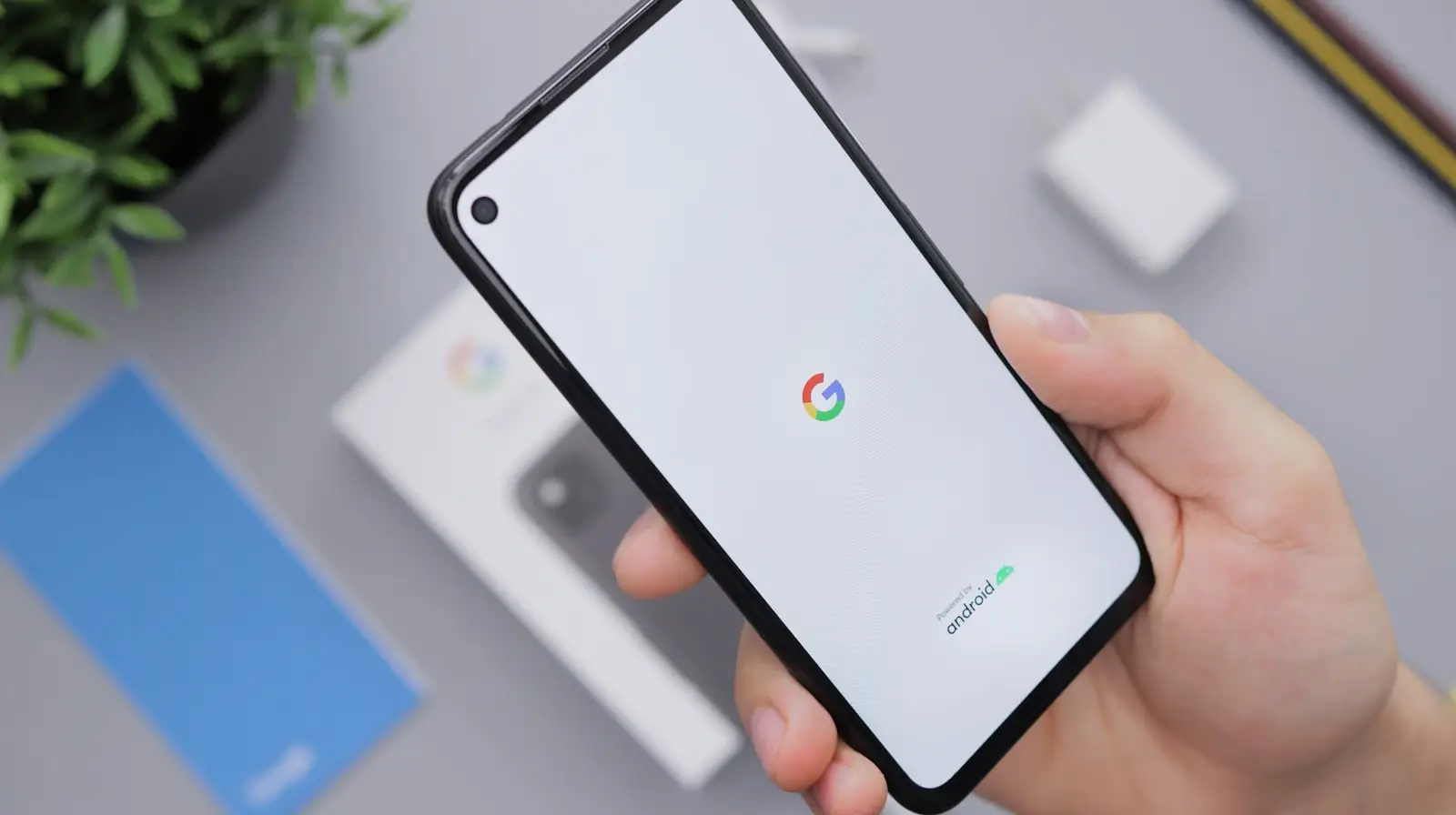 Google Rolls Out Mysterious Second October Pixel Update, Skips Pixel 6 Again